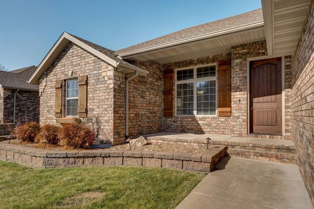 4625 Silo Hills Drive, Springfield, MO 65802