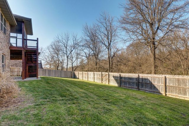 4625 Silo Hills Drive, Springfield, MO 65802