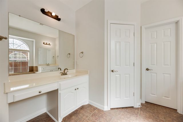 1438 Wellesley Drive, Lewisville, TX 75067