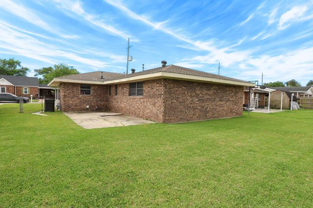 302 Troy St, Houma, LA 70363