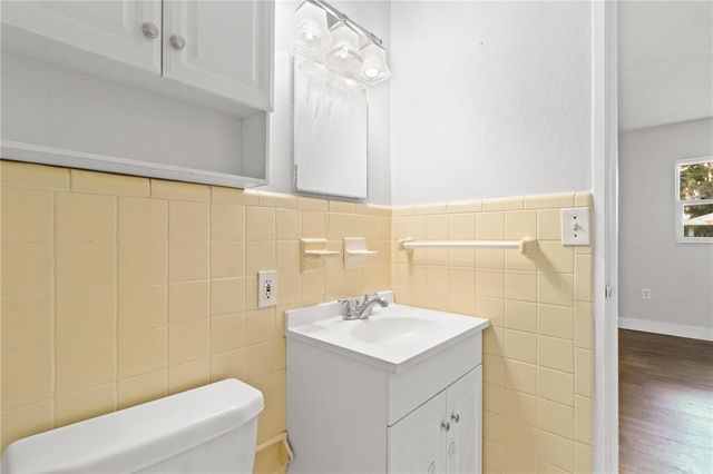 5209 9TH STREET, Zephyrhills, FL 33542
