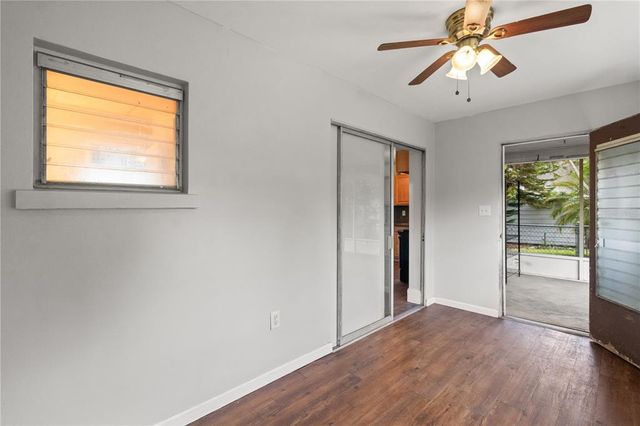 5209 9TH STREET, Zephyrhills, FL 33542