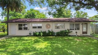 5209 9TH STREET, Zephyrhills, FL 33542
