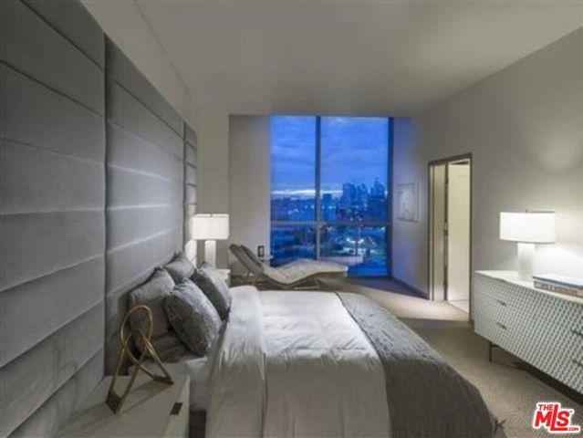 3033 Wilshire Boulevard 1407, Los Angeles, CA 90010