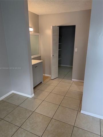 250 W Park Dr 201-5, Miami, FL 33172