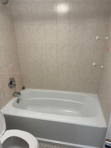 250 W Park Dr 201-5, Miami, FL 33172