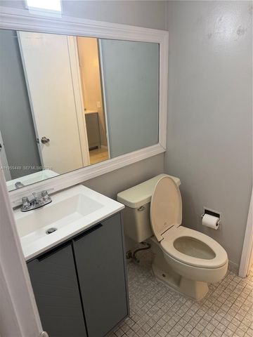 250 W Park Dr 201-5, Miami, FL 33172