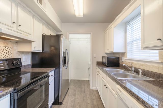 121 Willow Point Lane, Alabaster, AL 35007