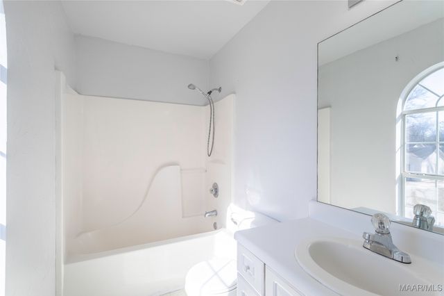 121 Willow Point Lane, Alabaster, AL 35007