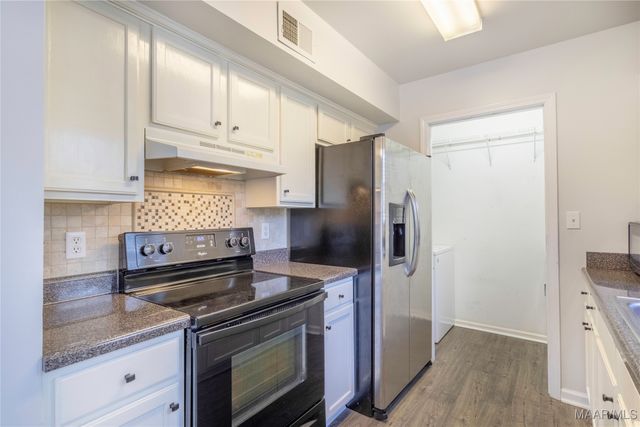 121 Willow Point Lane, Alabaster, AL 35007