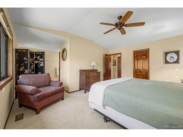 725 Country Dr, Monument, CO 80132