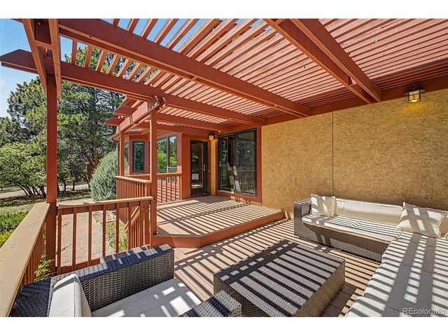 725 Country Dr, Monument, CO 80132