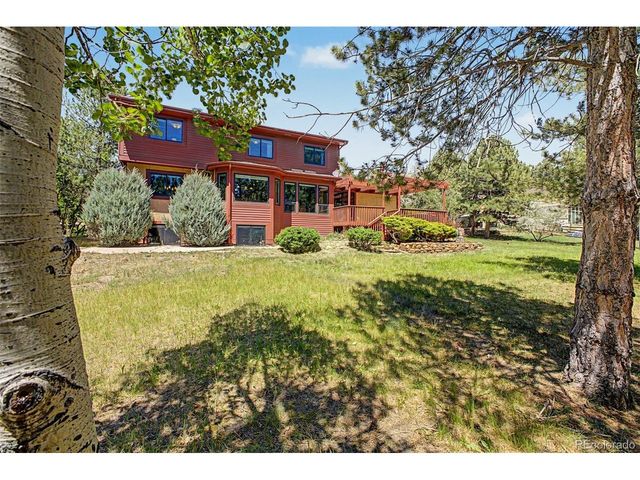 725 Country Dr, Monument, CO 80132