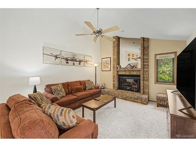 725 Country Dr, Monument, CO 80132
