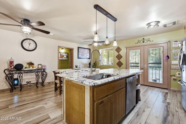 654 S COPPER Drive, Apache Junction, AZ 85120