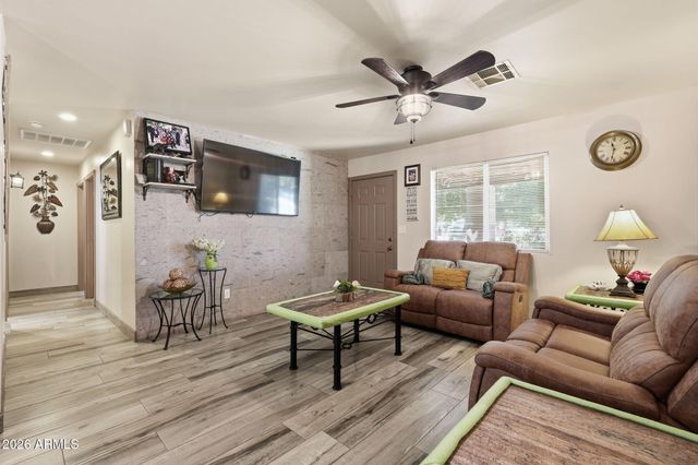 654 S COPPER Drive, Apache Junction, AZ 85120