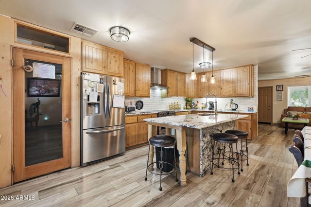 654 S COPPER Drive, Apache Junction, AZ 85120