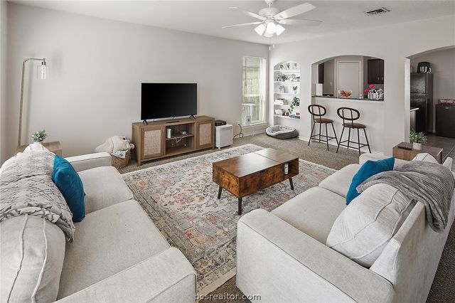 4133 McFarland Drive, College Station, TX 77845