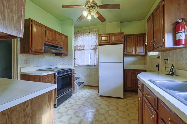 1942 Eastern Avenue, Covington, KY 41014