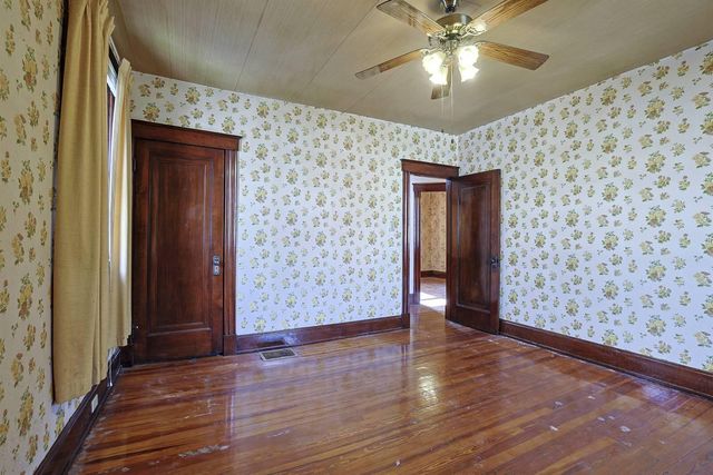 1942 Eastern Avenue, Covington, KY 41014