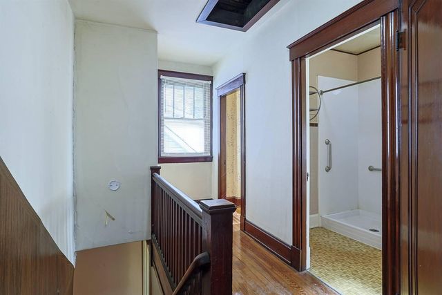 1942 Eastern Avenue, Covington, KY 41014