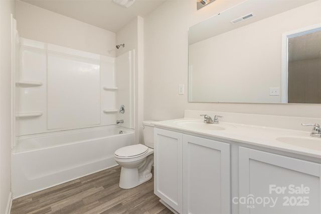 646 Scarlet Leaf Lane, Oakboro, NC 28129