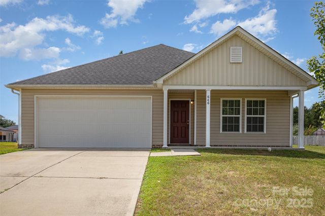 646 Scarlet Leaf Lane, Oakboro, NC 28129