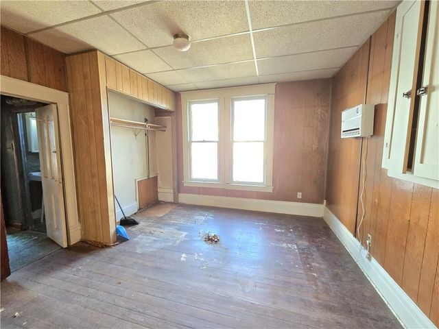 329 W 1st Street, Cherryvale, KS 67335