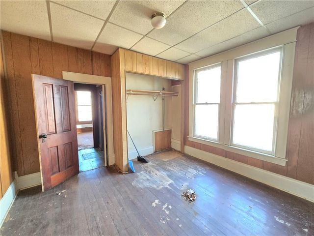 329 W 1st Street, Cherryvale, KS 67335