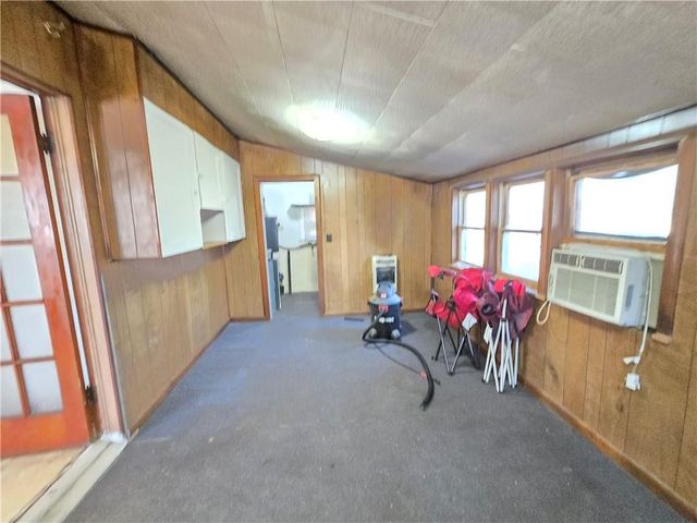 329 W 1st Street, Cherryvale, KS 67335