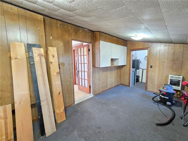 329 W 1st Street, Cherryvale, KS 67335