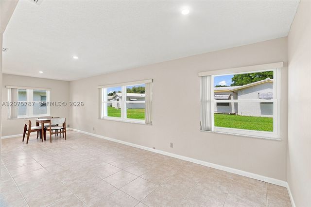 1431 NW 85th Way, Plantation, FL 33322