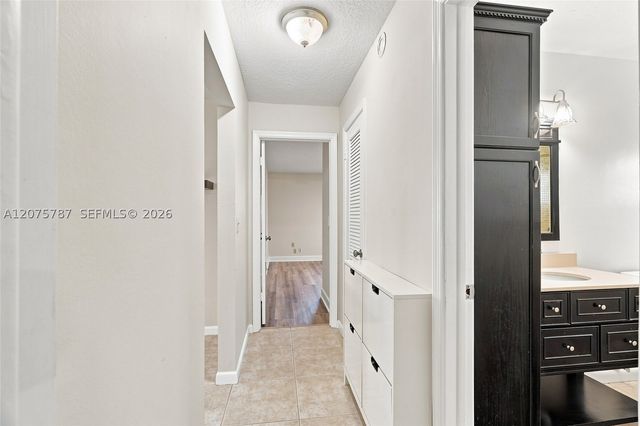 1431 NW 85th Way, Plantation, FL 33322