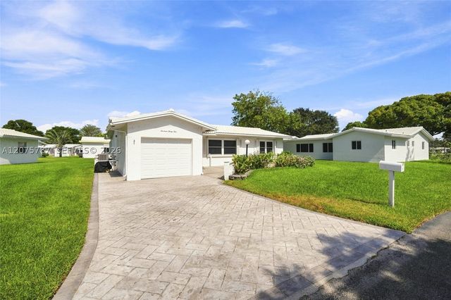 1431 NW 85th Way, Plantation, FL 33322