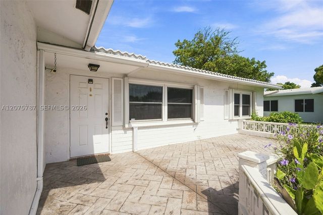 1431 NW 85th Way, Plantation, FL 33322