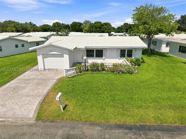 1431 NW 85th Way, Plantation, FL 33322