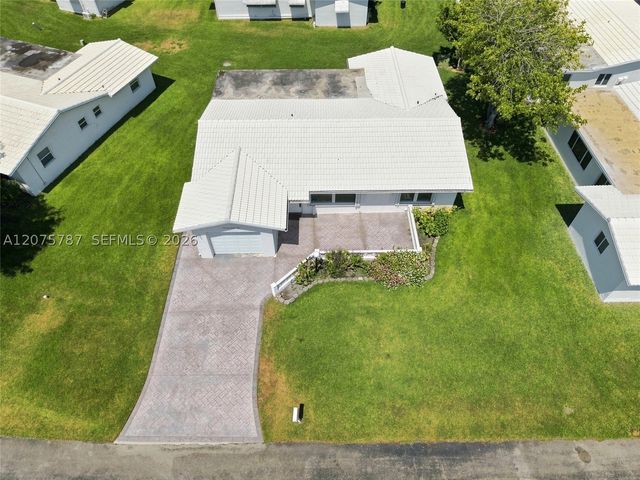 1431 NW 85th Way, Plantation, FL 33322