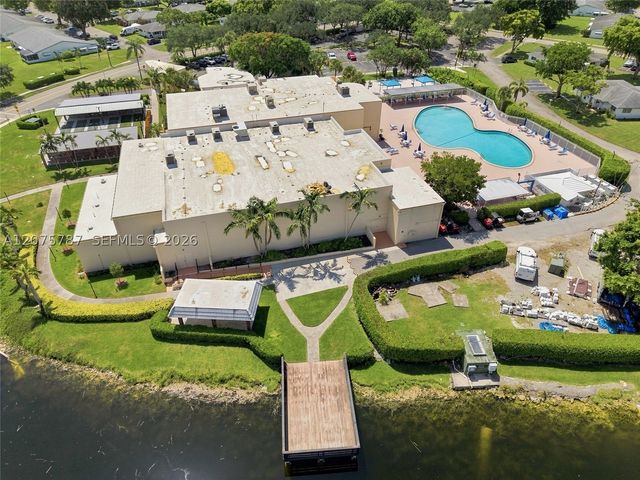 1431 NW 85th Way, Plantation, FL 33322