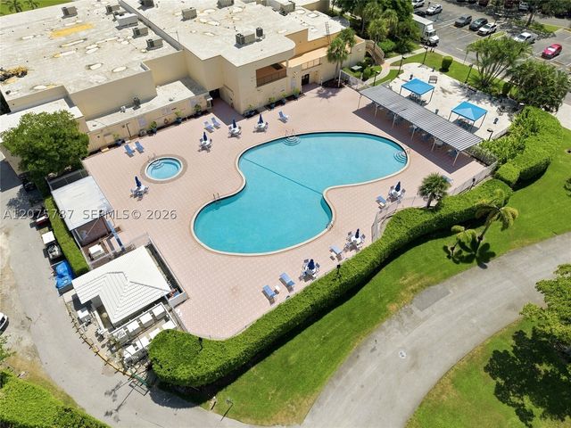 1431 NW 85th Way, Plantation, FL 33322