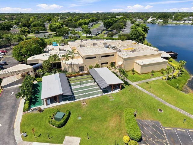 1431 NW 85th Way, Plantation, FL 33322