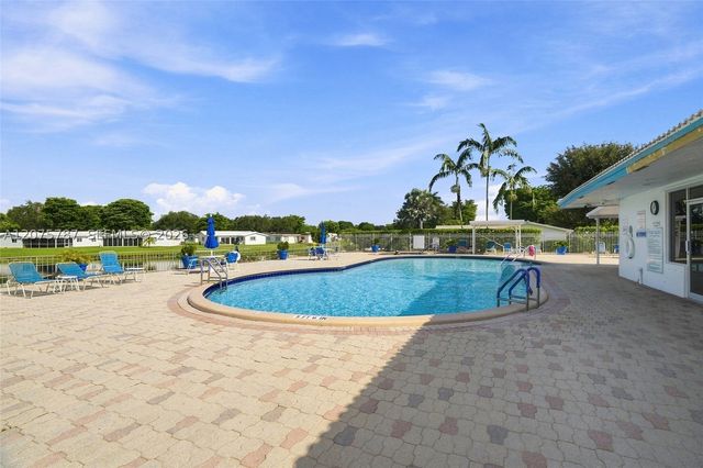 1431 NW 85th Way, Plantation, FL 33322