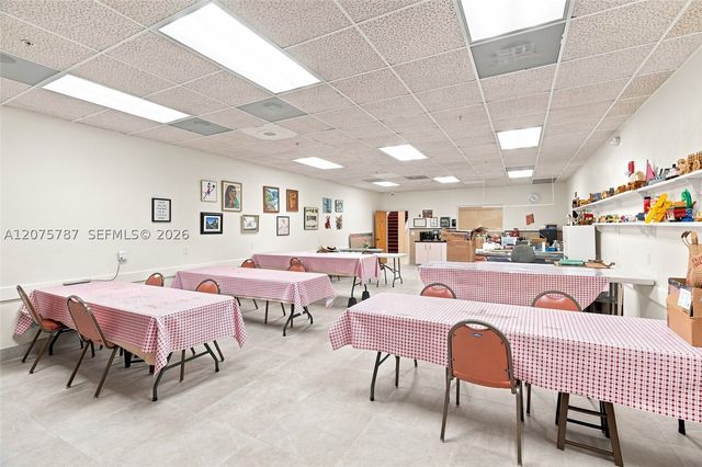 1431 NW 85th Way, Plantation, FL 33322