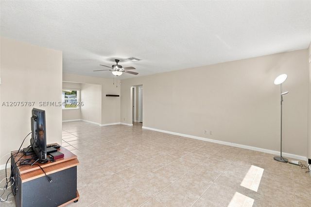 1431 NW 85th Way, Plantation, FL 33322