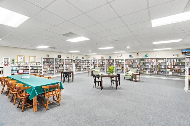 1431 NW 85th Way, Plantation, FL 33322