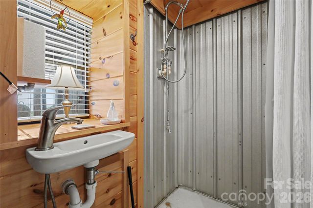 3526 Dogwood Lane, Morganton, NC 28655