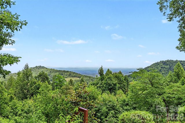 3526 Dogwood Lane, Morganton, NC 28655