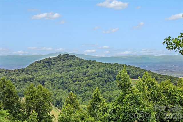 3526 Dogwood Lane, Morganton, NC 28655