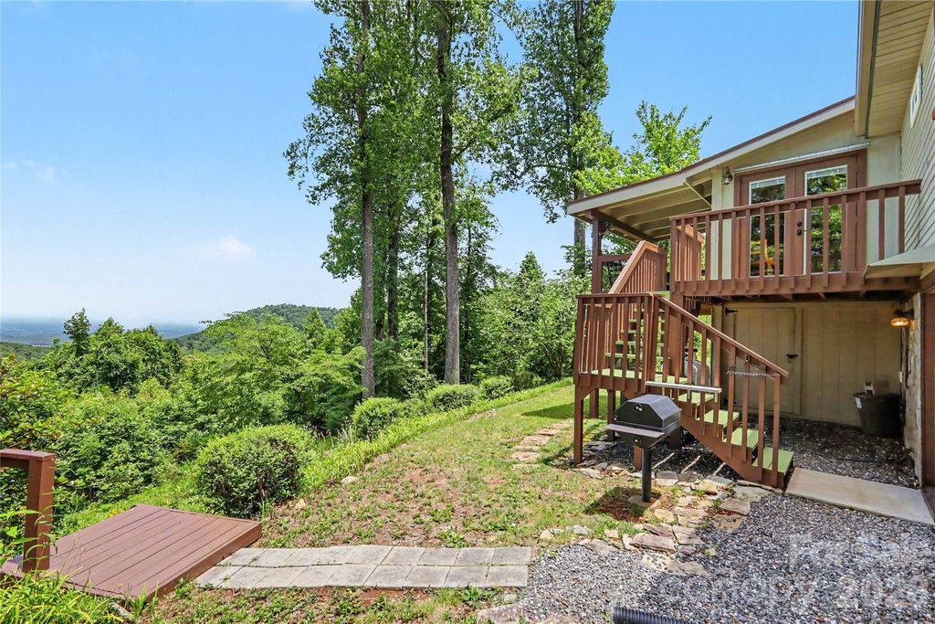 3526 Dogwood Lane, Morganton, NC 28655