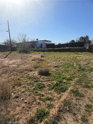 14146 Rodeo Drive, Victorville, CA 92395