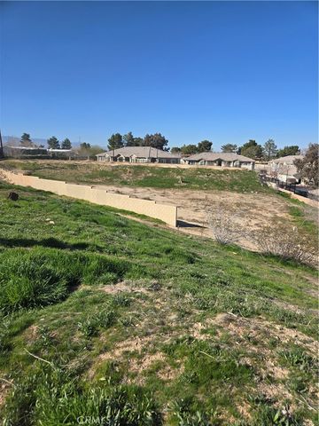 14146 Rodeo Drive, Victorville, CA 92395